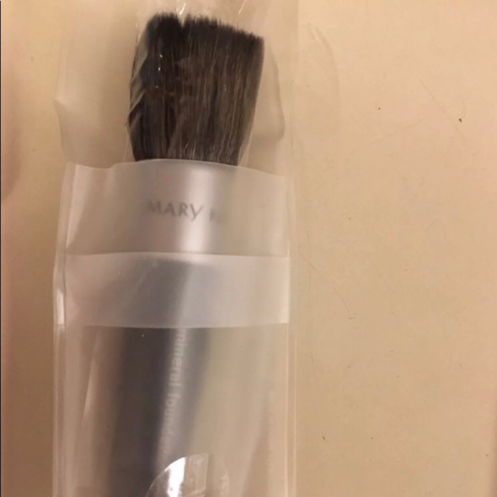 Mary Kay Brush